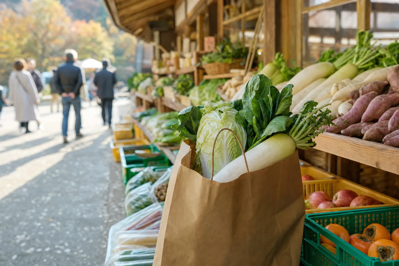 秋の道の駅の直売所で、野菜を入れた紙袋が並んだ棚の前に置かれている写真風のイメージ(AI生成)